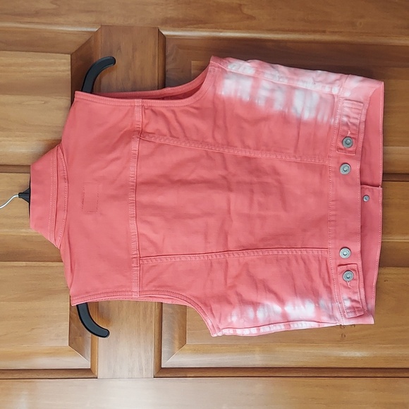 Levi's Levi Strauss & Co Coral Button Stretchy Denim Vest, Size Small, Like New - Picture 3 of 9